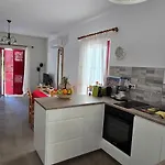 Barefoot House Holiday home *