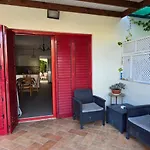 Barefoot House * Larnaca